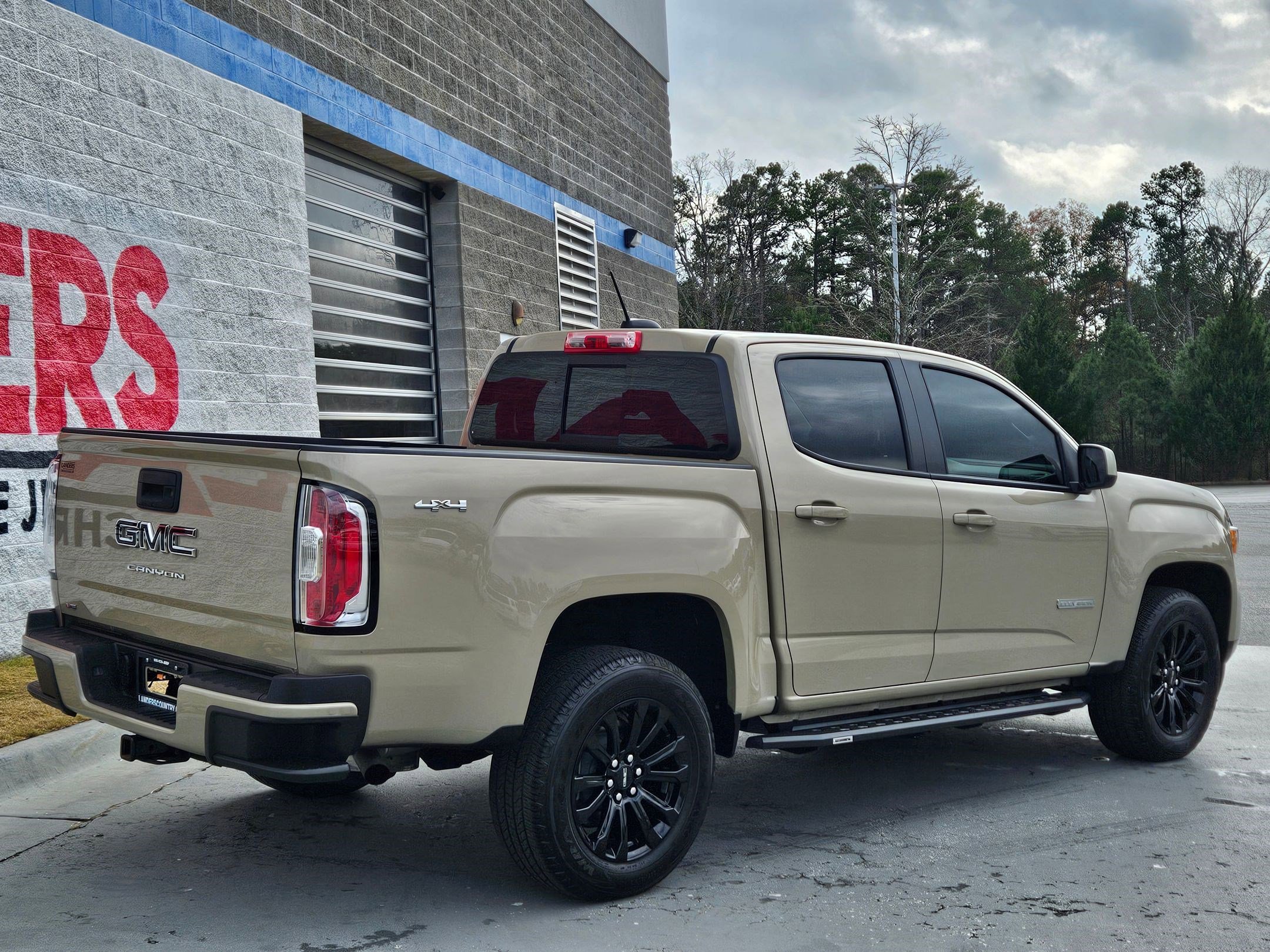 Used 2022 GMC Canyon Elevation w/ Elevation Premium Package image 7