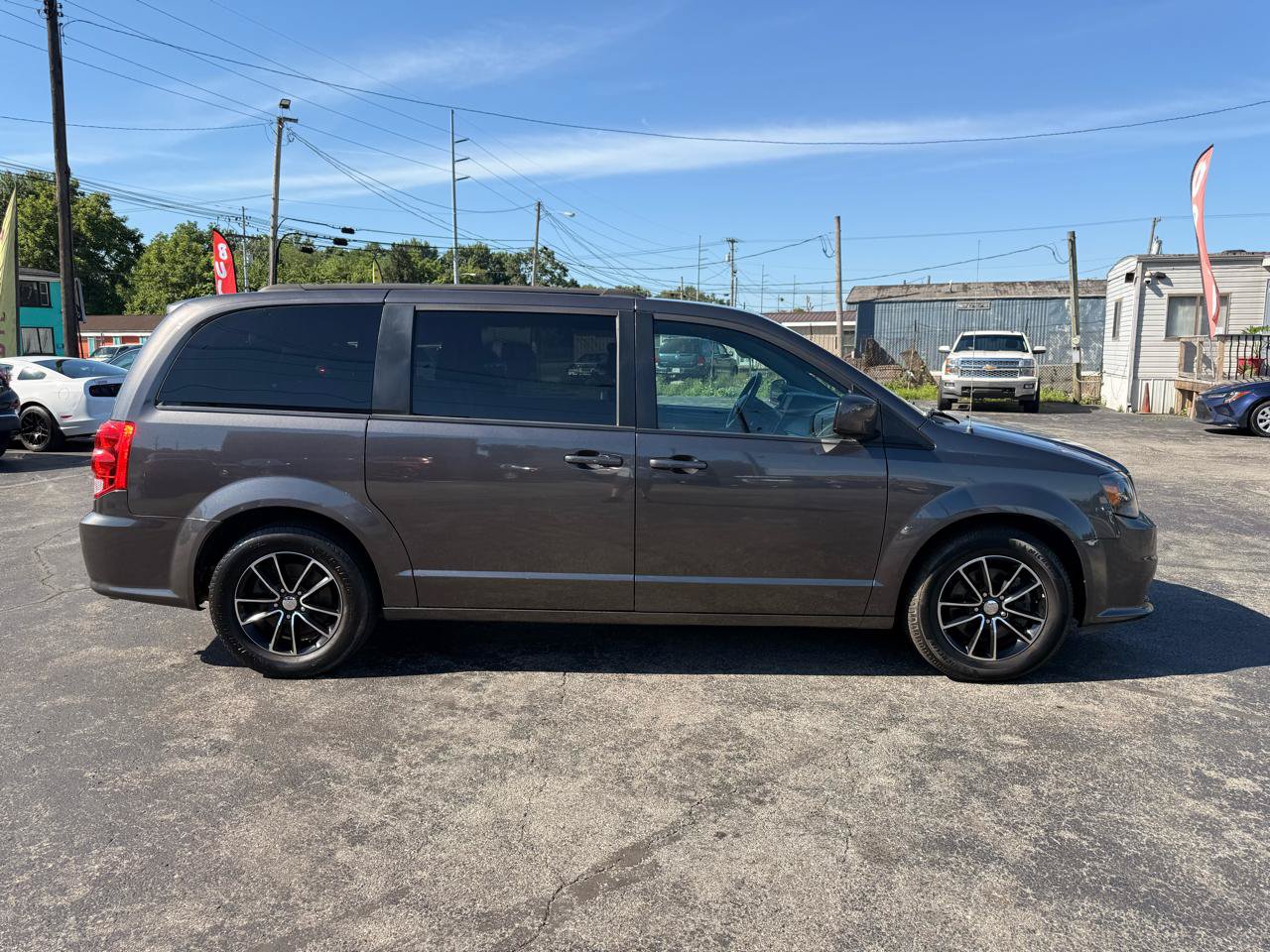 Used 2018 Dodge Grand Caravan GT FWD image 8