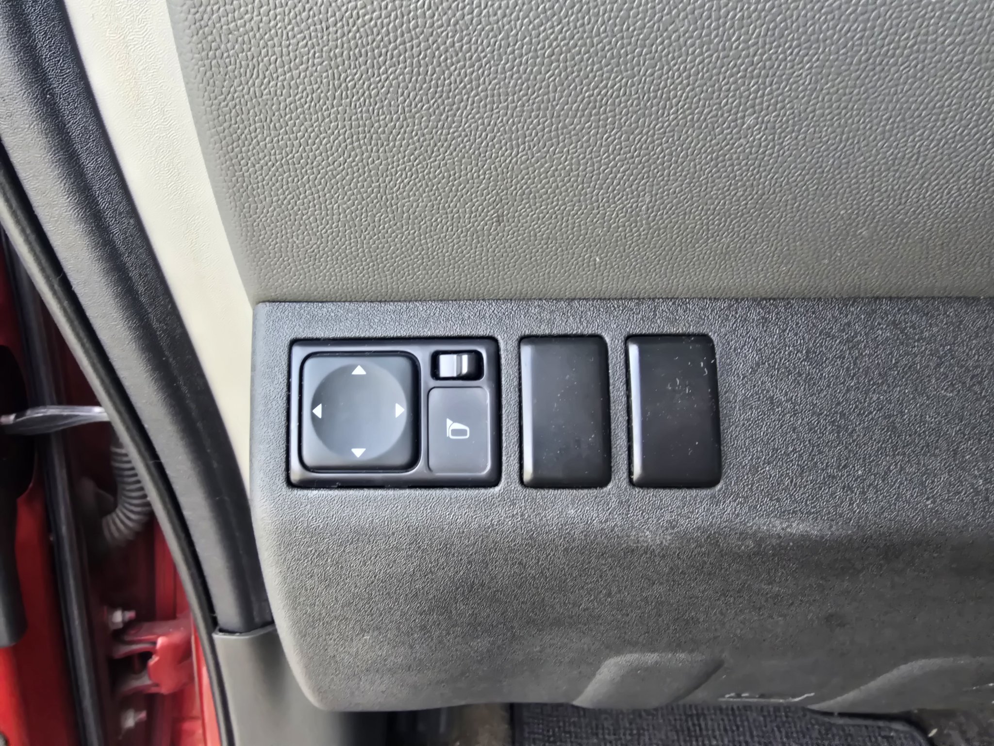 Used 2015 Nissan Xterra S w/ Value Package AWD/4WD image 17