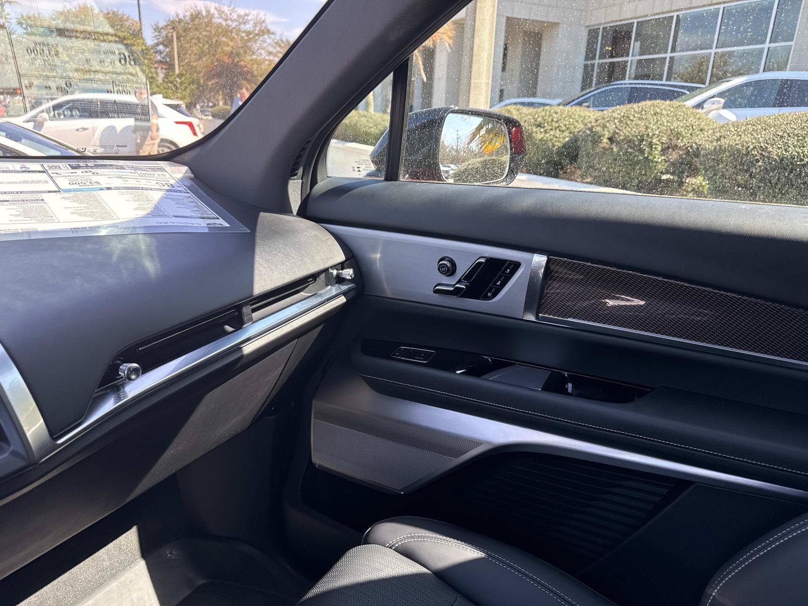 New 2026 Cadillac Vistiq Sport w/ LPO, Floor Liner Package AWD/4WD image 24