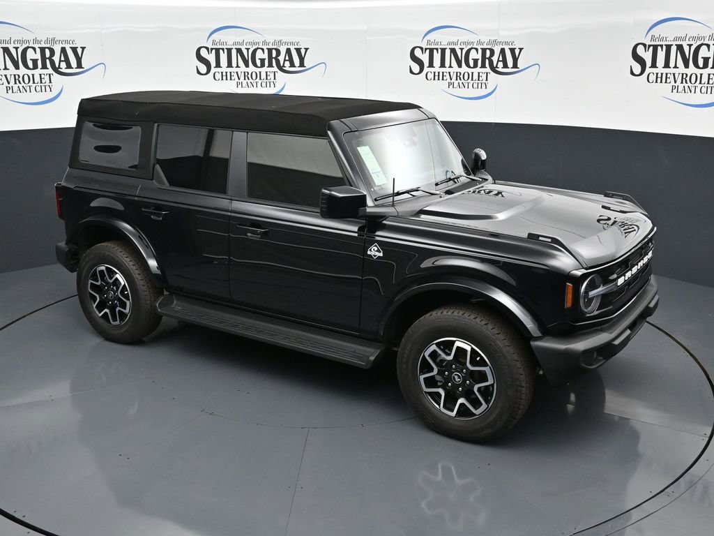 Used 2025 Ford Bronco Outer Banks image 9