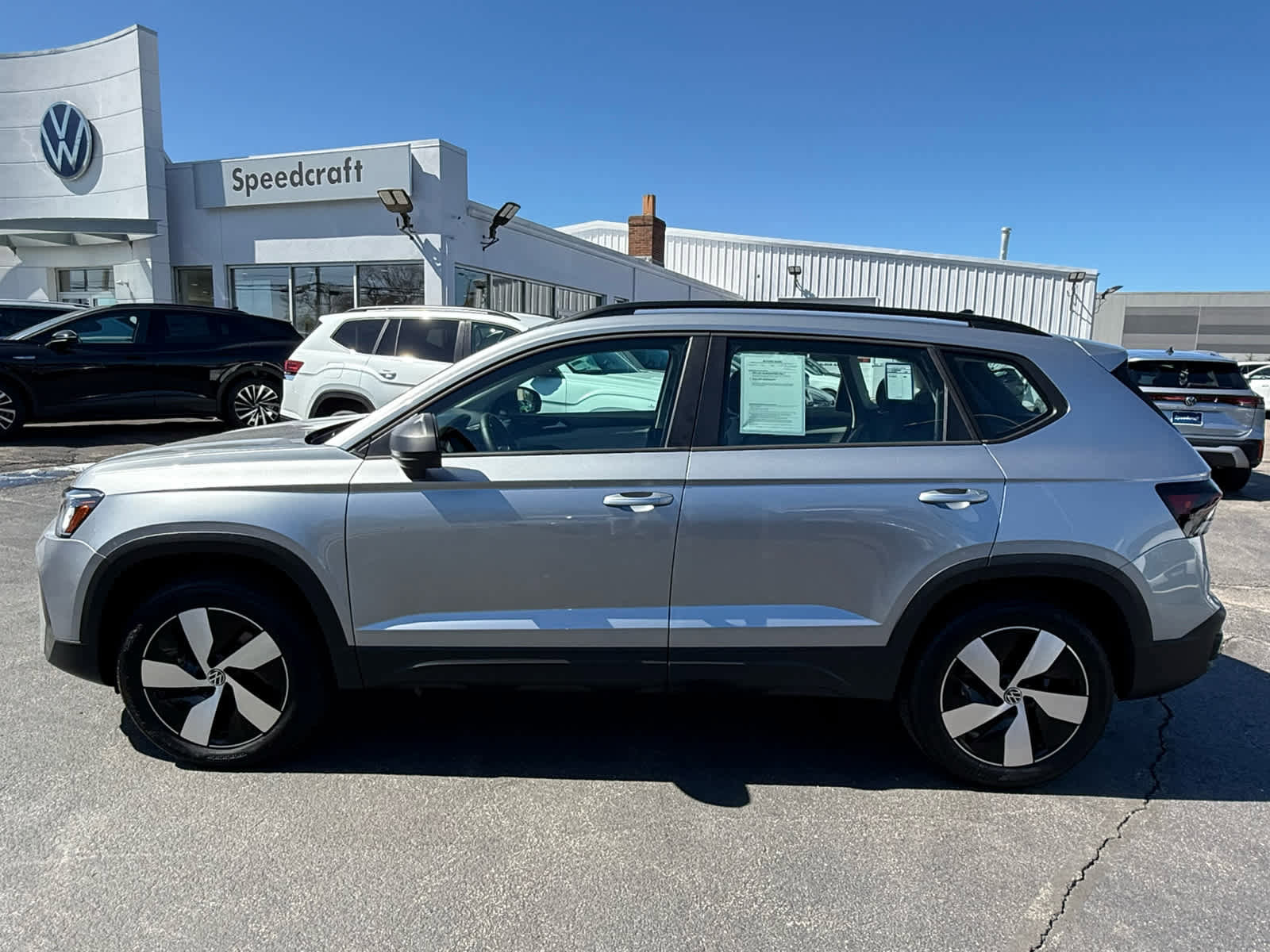 Certified 2025 Volkswagen Taos S AWD/4WD image 4