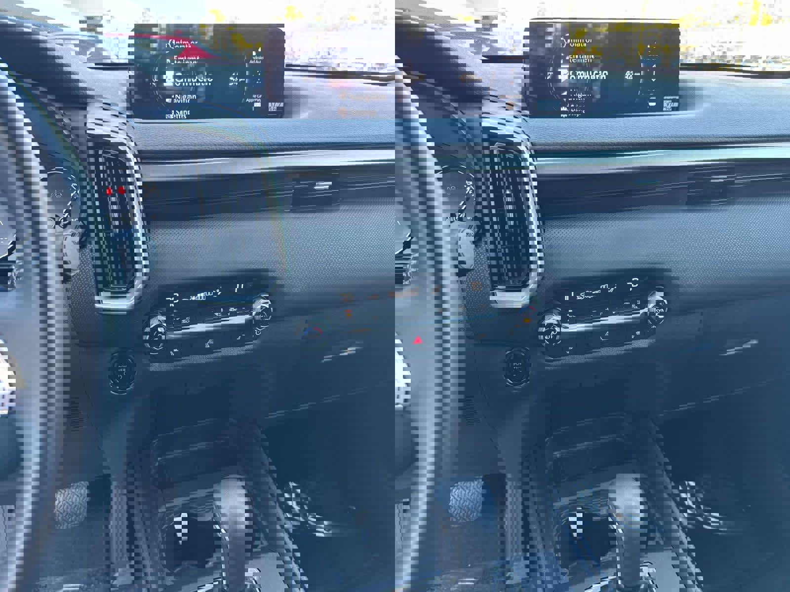 Certified 2025 MAZDA CX-50 2.5 Hybrid w/ Preferred Pkg image 25