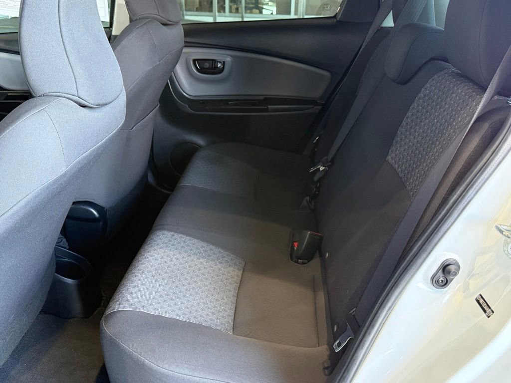 Used 2017 Toyota Yaris L w/ Carpet Mat Package image 31