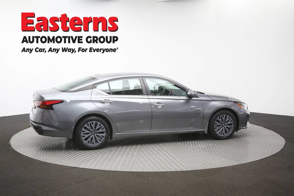 Used 2023 Nissan Altima 2.5 SV FWD image 43