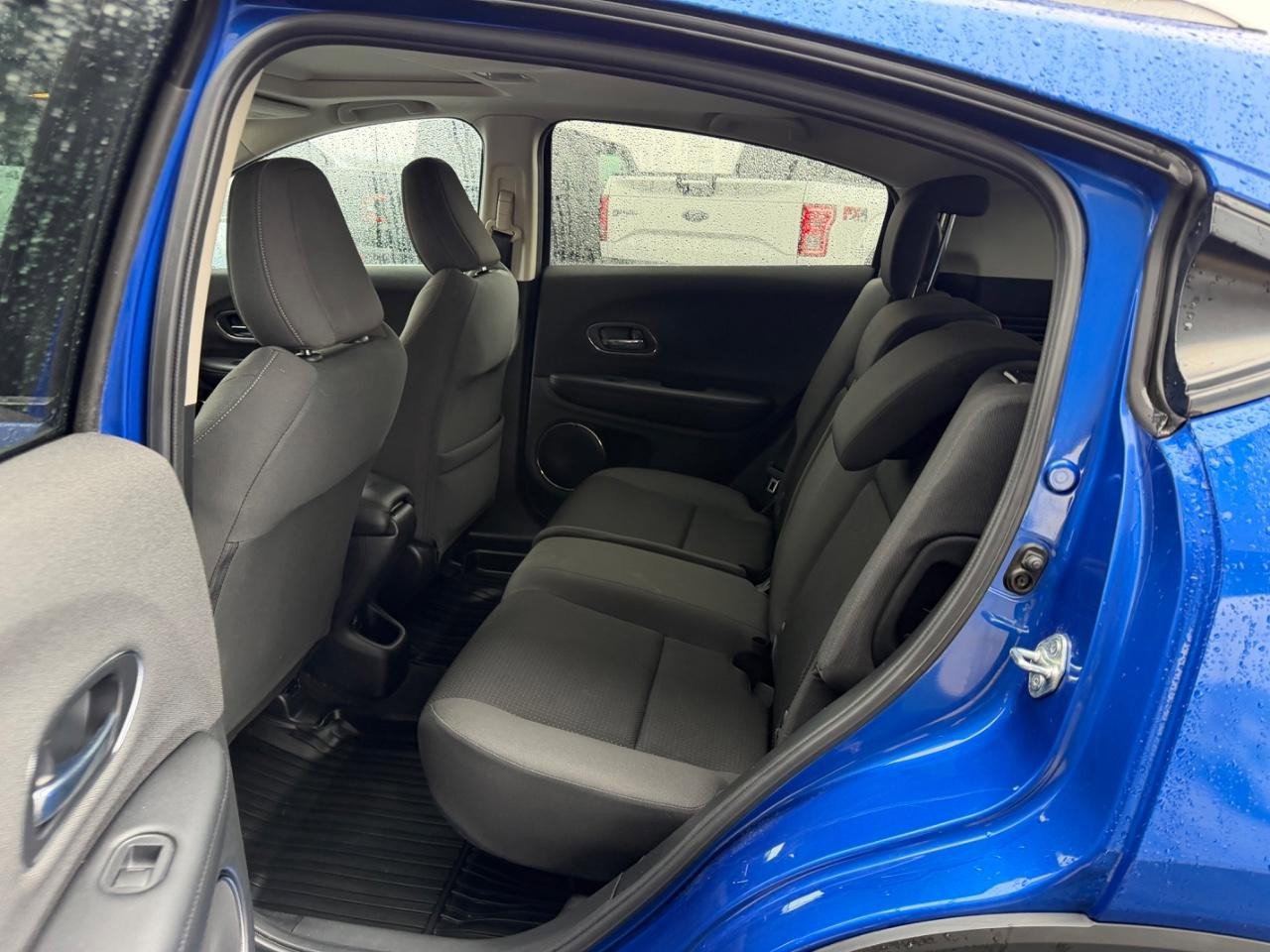 Used 2022 Honda HR-V EX image 9