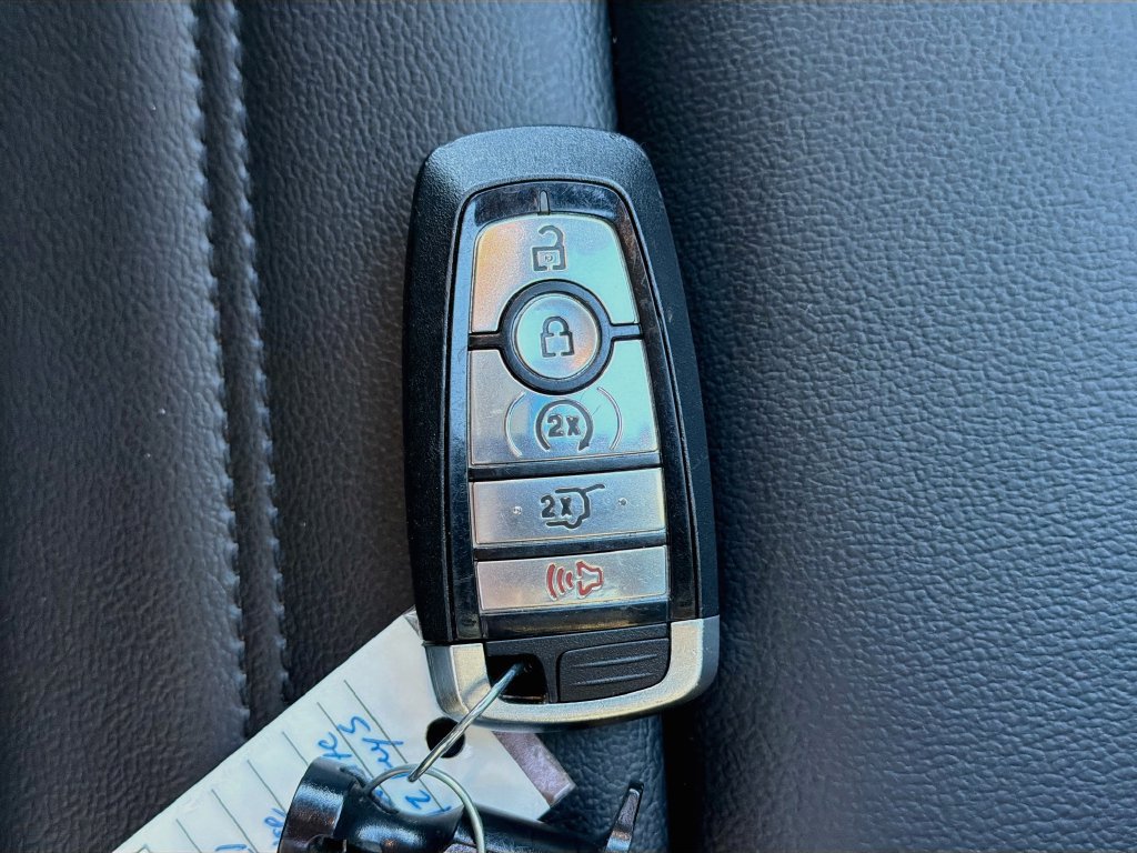 Used 2020 Ford Edge SEL w/ Convenience Package AWD/4WD image 34