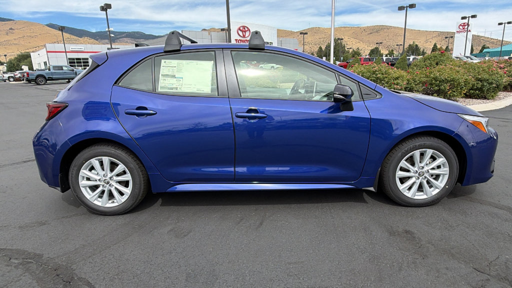 New 2026 Toyota Corolla SE FWD image 2