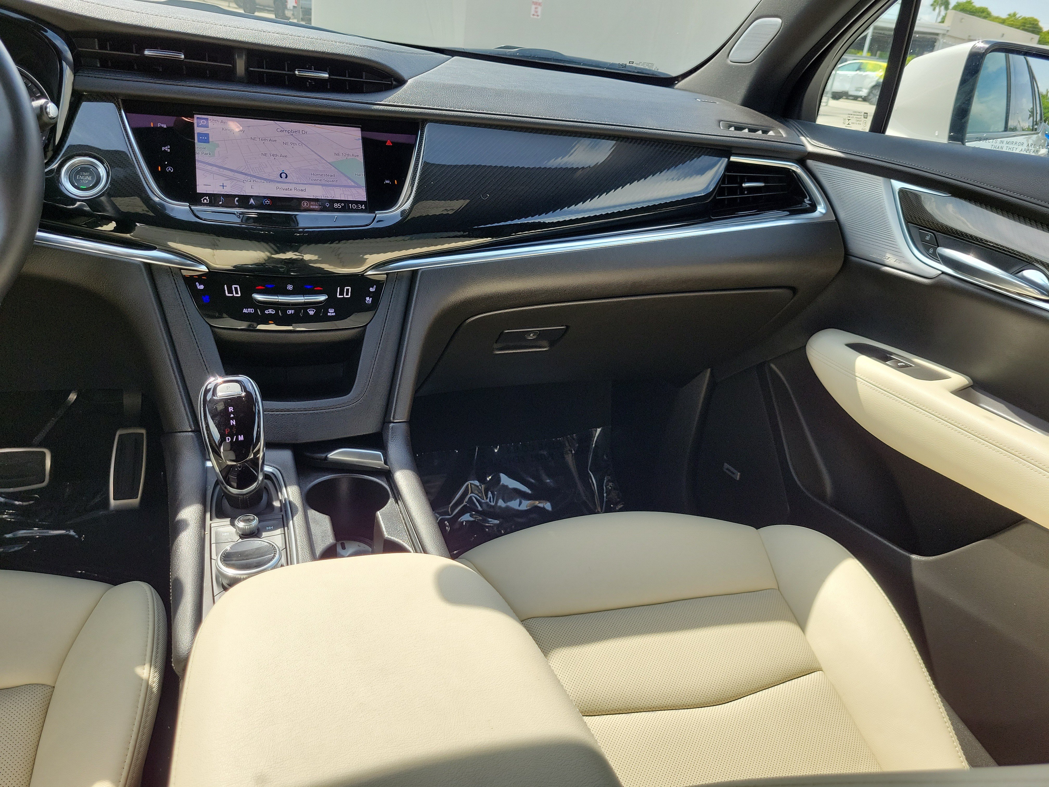 Used 2023 Cadillac XT6 Sport w/ Technology Package AWD/4WD image 20