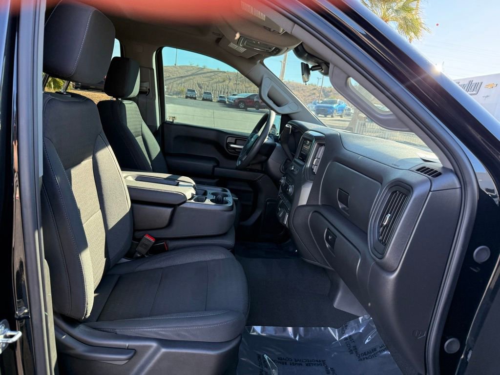 Used 2025 Chevrolet Silverado 1500 Custom image 14