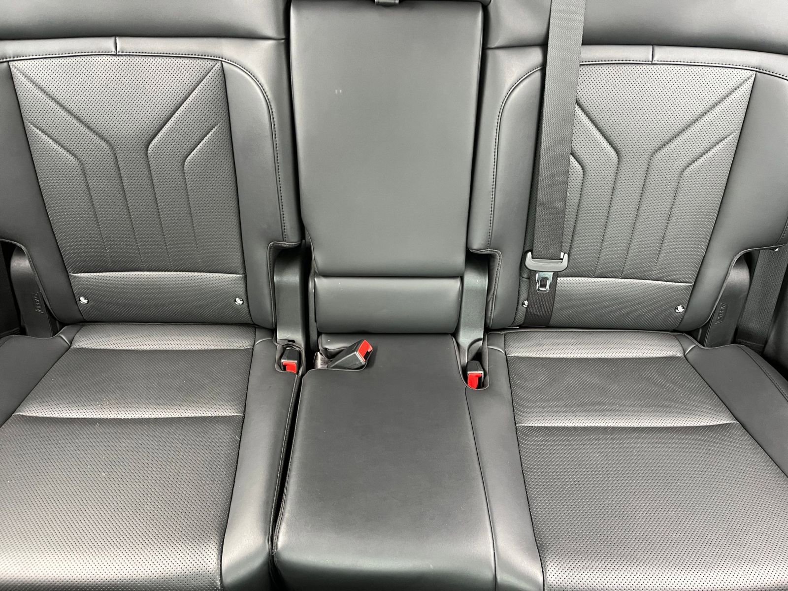 Used 2025 Hyundai Santa Fe SEL image 41