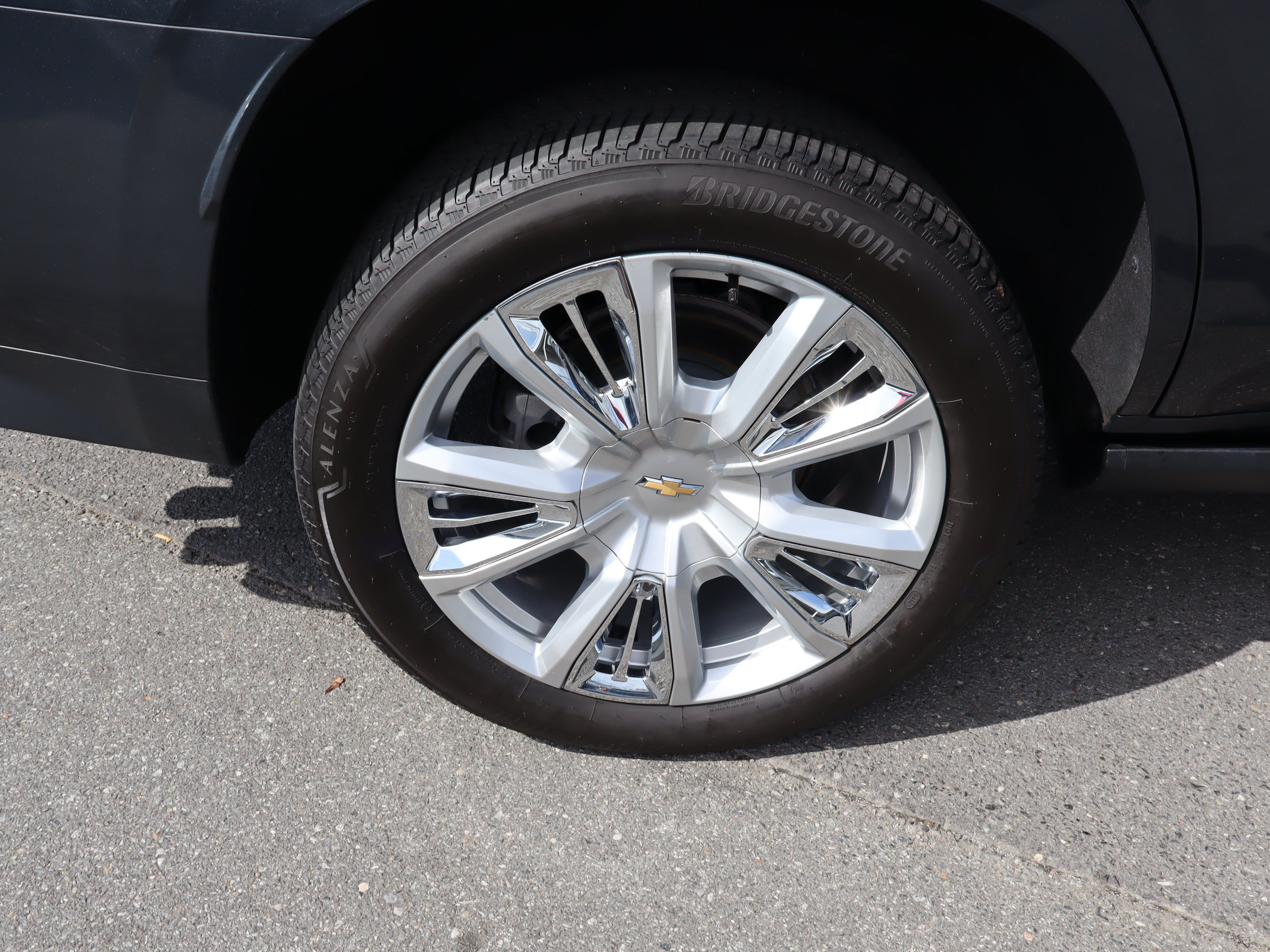 Used 2022 Chevrolet Tahoe High Country AWD/4WD image 43