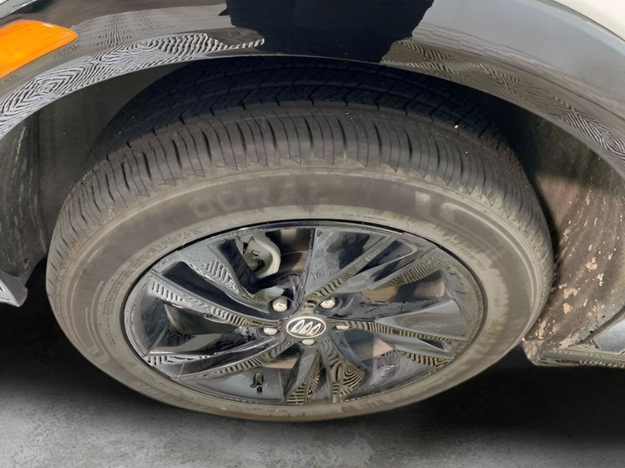 Certified 2024 Buick Encore GX Sport Touring AWD/4WD image 12