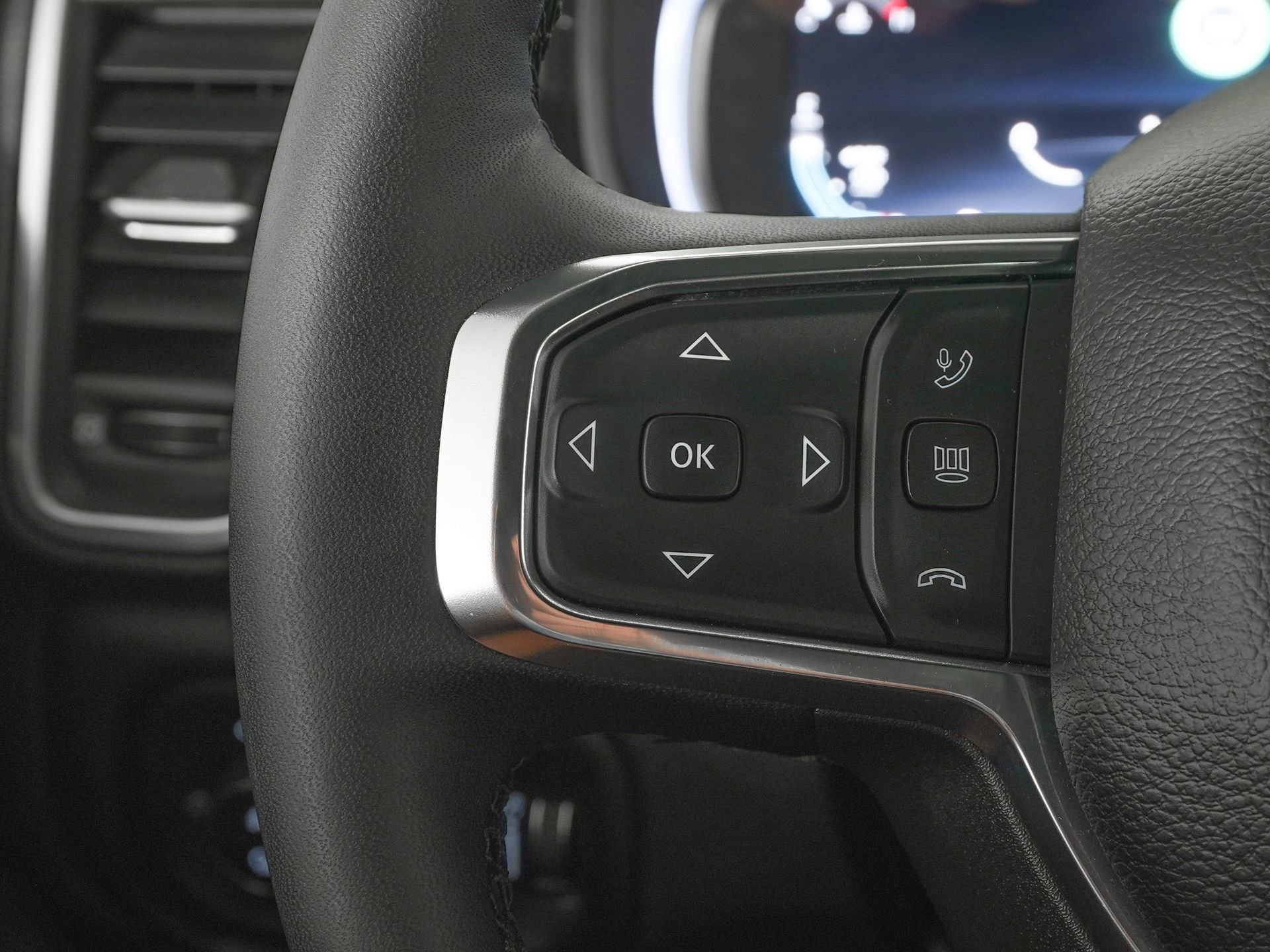 Used 2025 RAM 2500 Laramie w/ Night Edition image 20