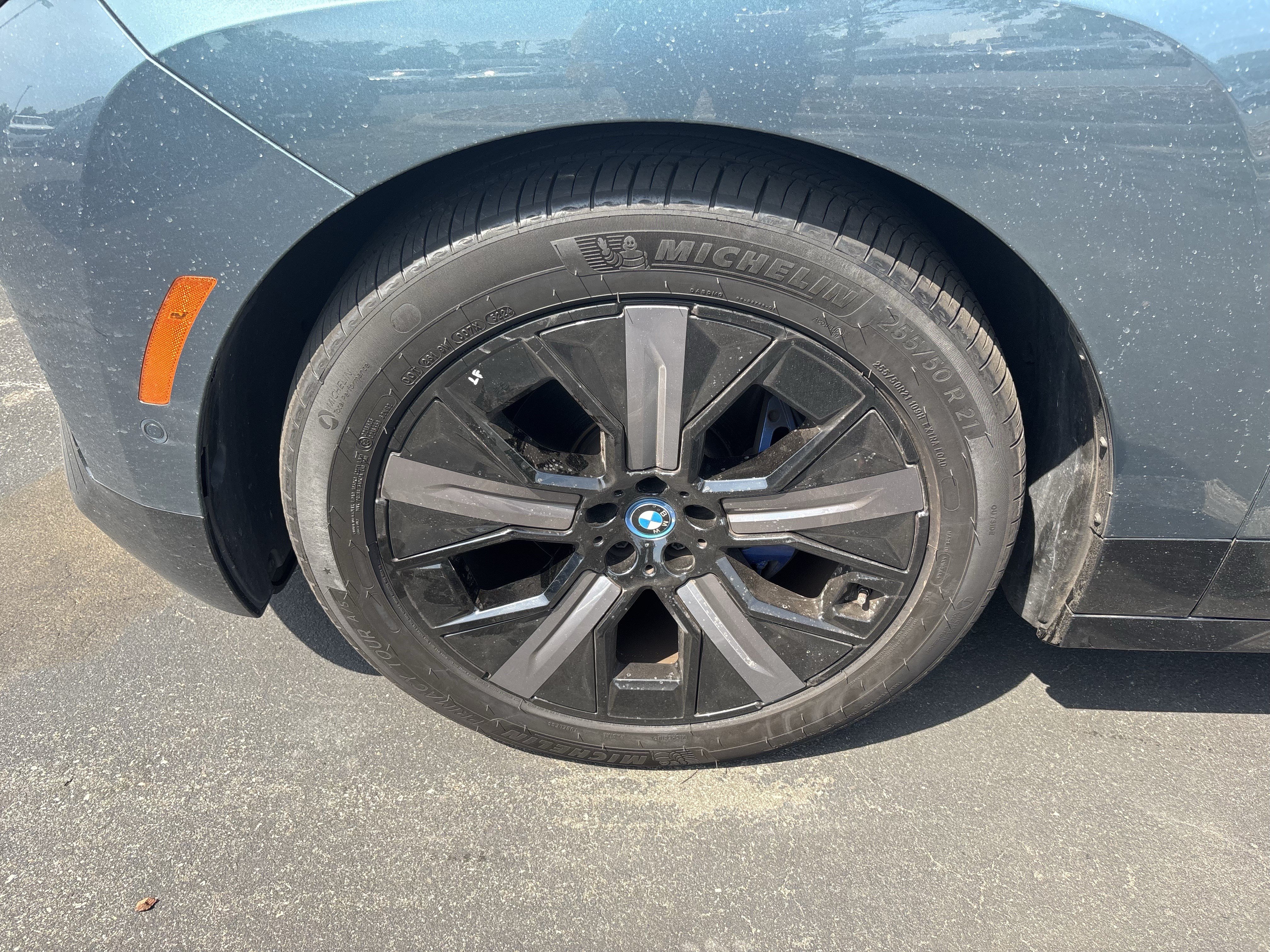 Certified 2023 BMW iX xDrive50 w/ Premium Package AWD/4WD image 30
