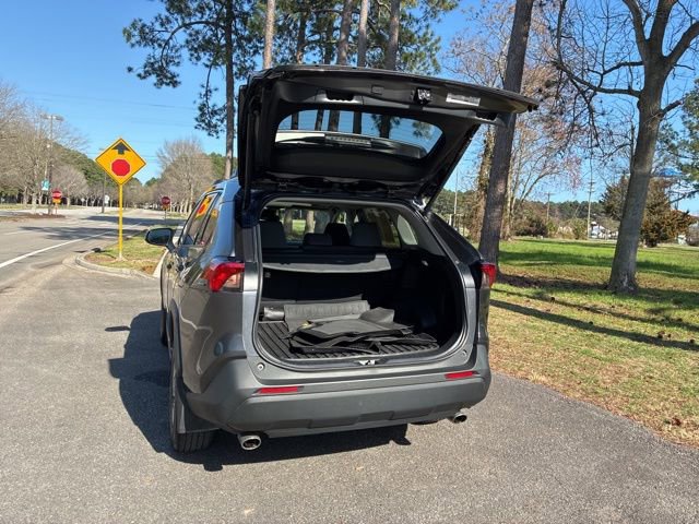 Used 2024 Toyota RAV4 XLE w/ Convenience Package image 18