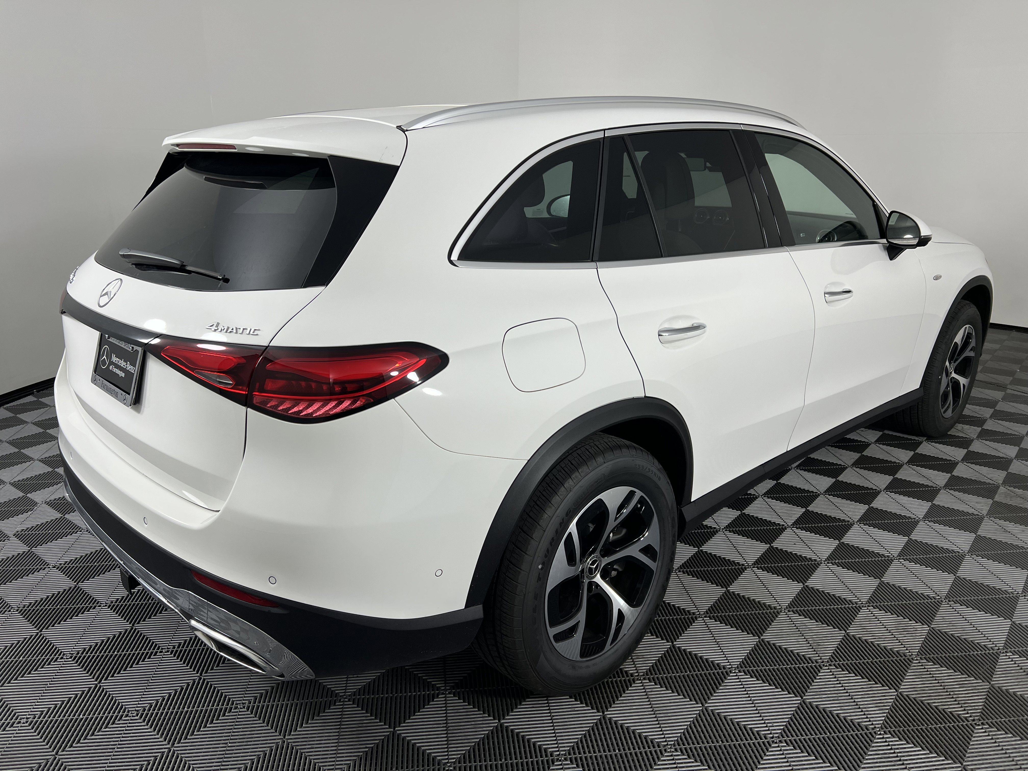 New 2025 Mercedes-Benz GLC 350e 4MATIC image 13
