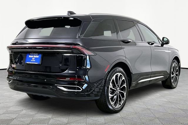 Used 2024 Lincoln Nautilus Reserve image 12