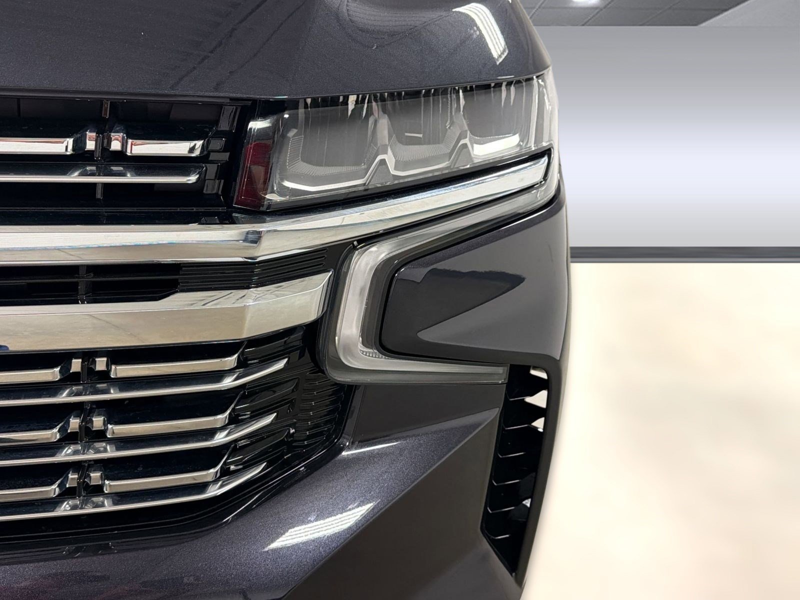 Used 2023 Chevrolet Tahoe Premier AWD/4WD image 10