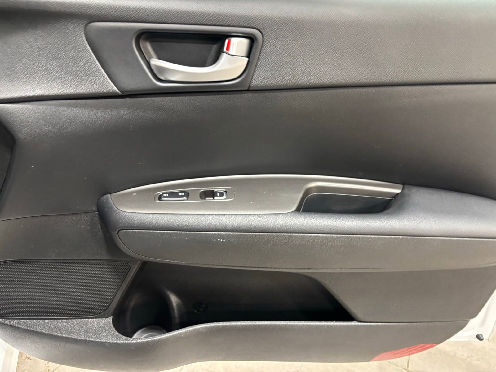 Used 2019 Kia Optima LX w/ LX Premium Package image 16