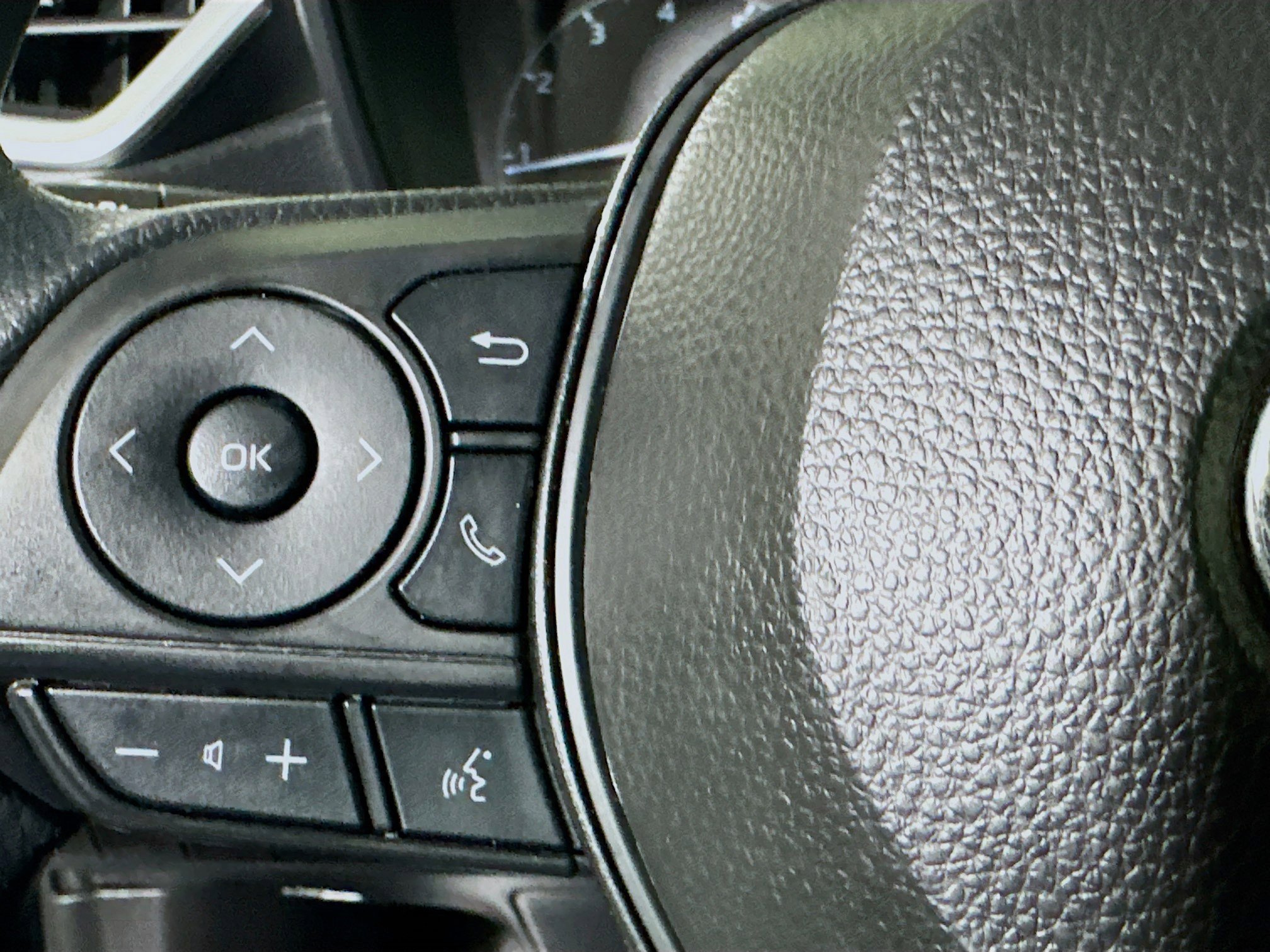 Used 2024 Toyota Corolla LE image 16