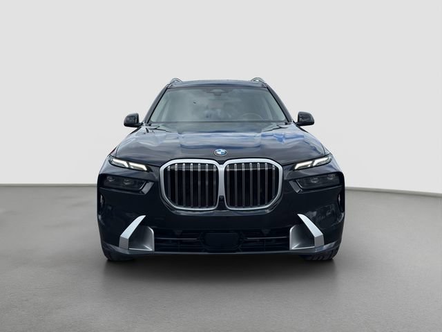 Used 2024 BMW X7 xDrive40i image 2