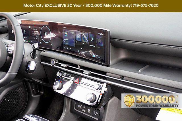 New 2025 Hyundai Tucson Limited image 17