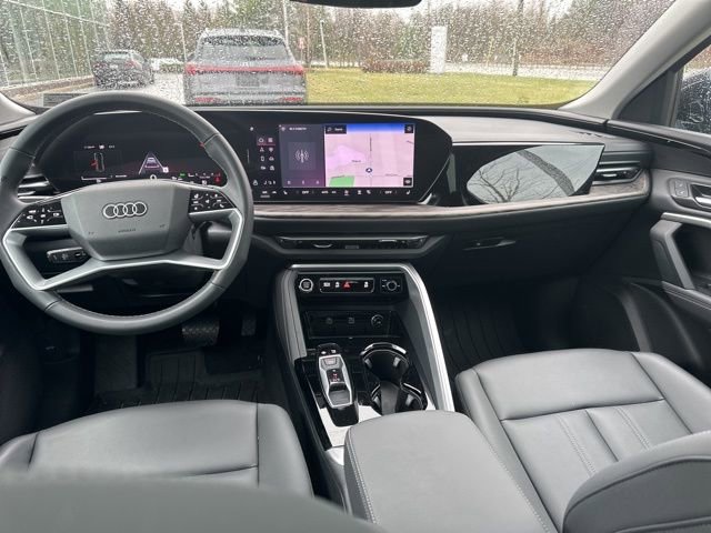 Used 2025 Audi Q5 2.0T Premium w/ Convenience Package image 10