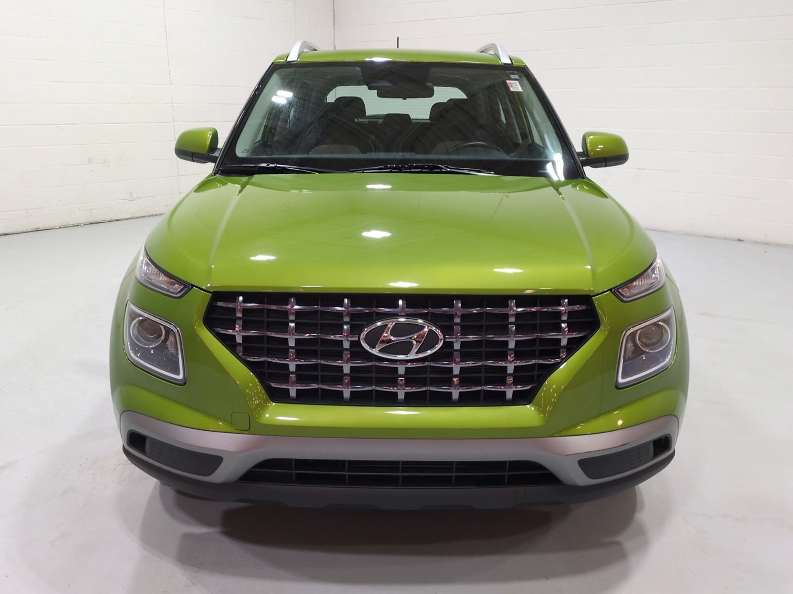 Certified 2023 Hyundai Venue SEL FWD image 8