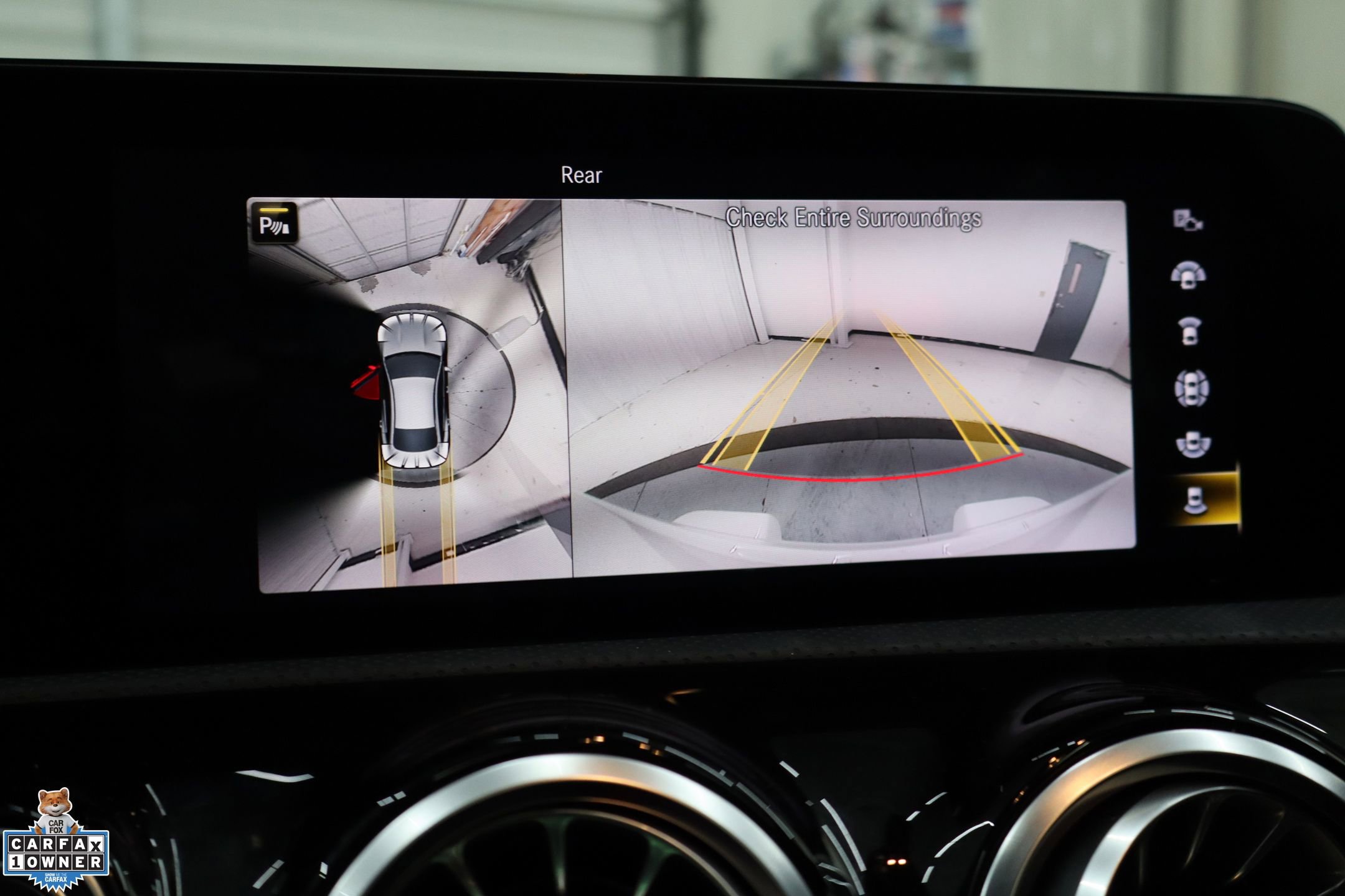 Used 2022 Mercedes-Benz CLA 35 AMG 4MATIC image 22