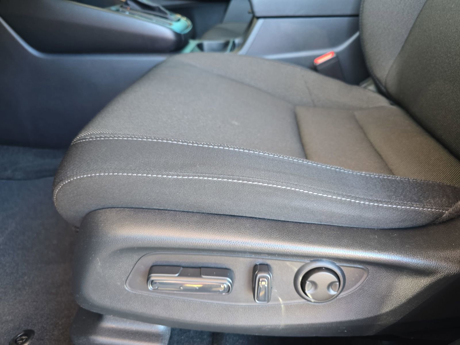 Used 2024 Honda CR-V EX image 31