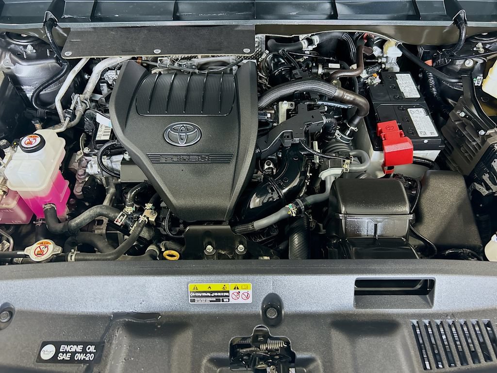 Used 2025 Toyota Highlander XSE AWD/4WD image 28