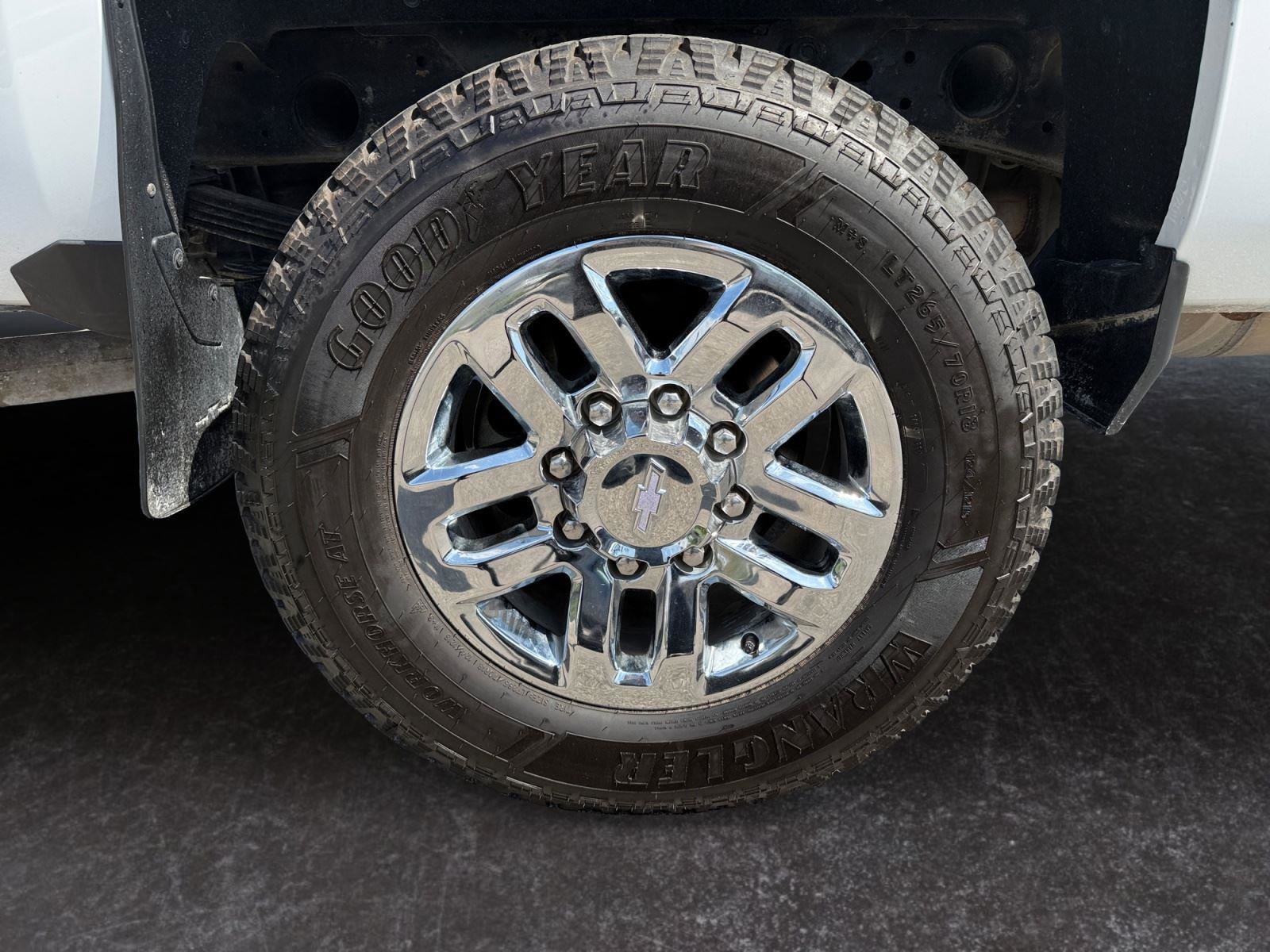 Used 2019 Chevrolet Silverado 2500 LT w/ All Star Edition AWD/4WD image 27