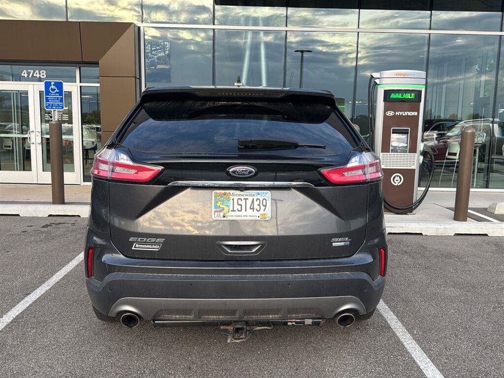 Used 2019 Ford Edge SEL AWD/4WD image 15