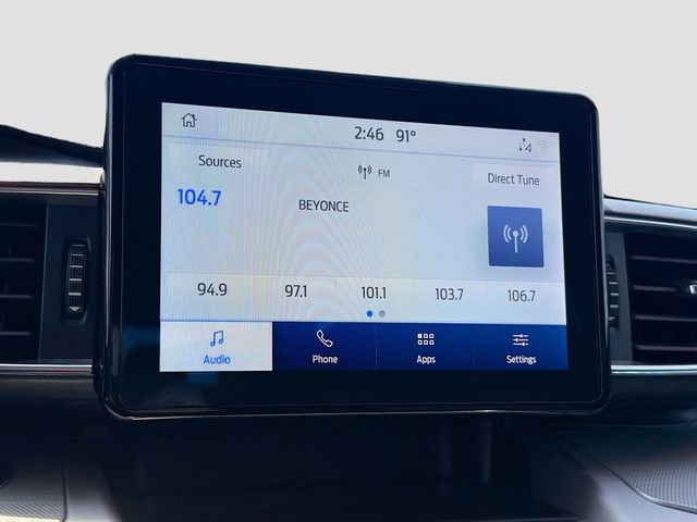 Used 2022 Ford Explorer XLT w/ Equipment Group 202A AWD/4WD image 14