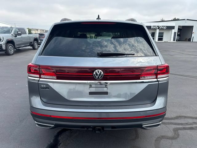 Used 2025 Volkswagen Atlas SE FWD image 4