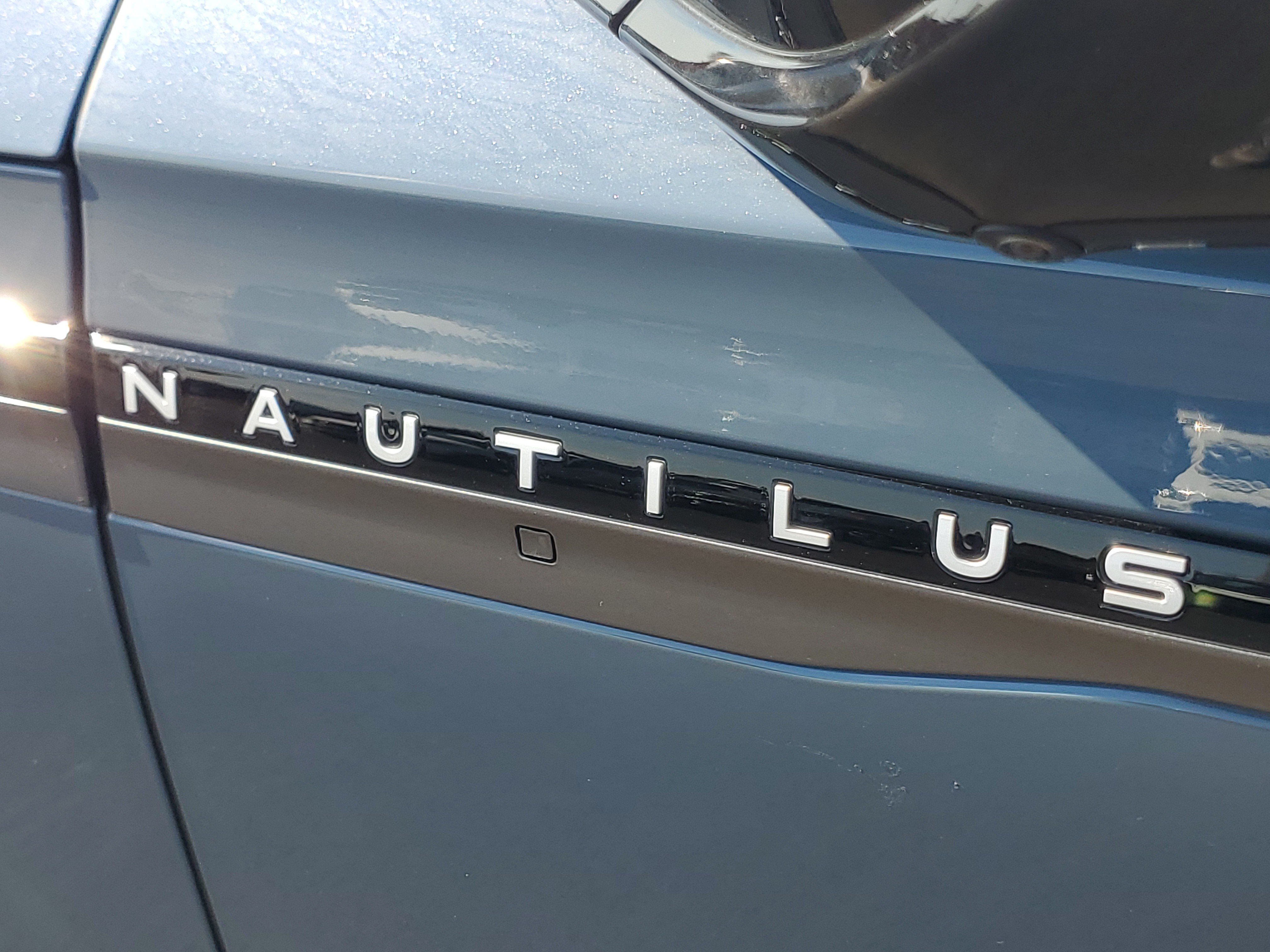 New 2026 Lincoln Nautilus Reserve w/ Jet Appearance Package AWD/4WD image 7