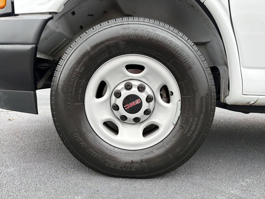 Certified 2024 GMC Savana 3500 LS image 9