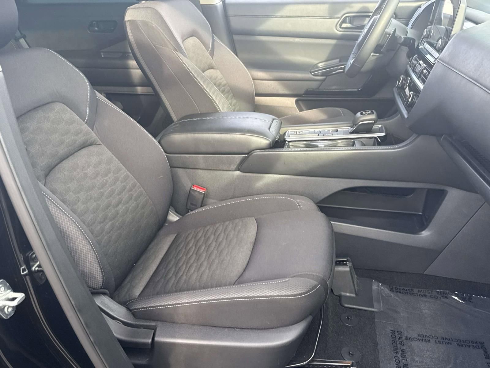 Used 2024 Nissan Pathfinder SV w/ SV Premium Package image 32