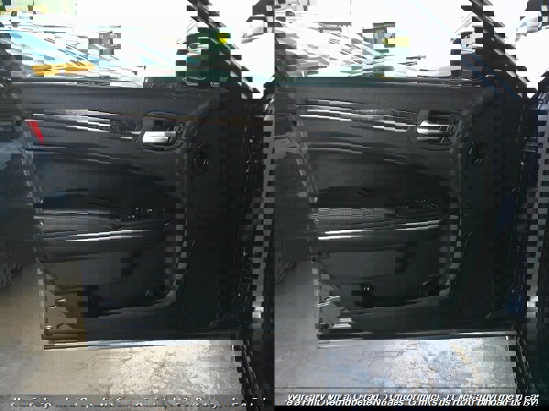 Used 2019 Chrysler 300 Limited image 12