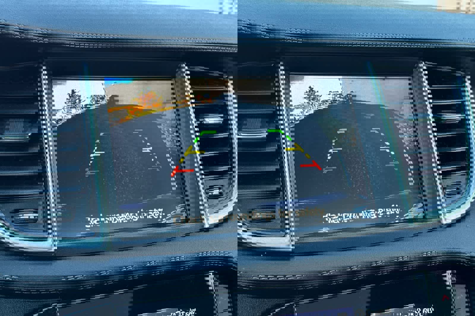 Used 2019 INFINITI QX50 Luxe w/ Navigation Package image 22