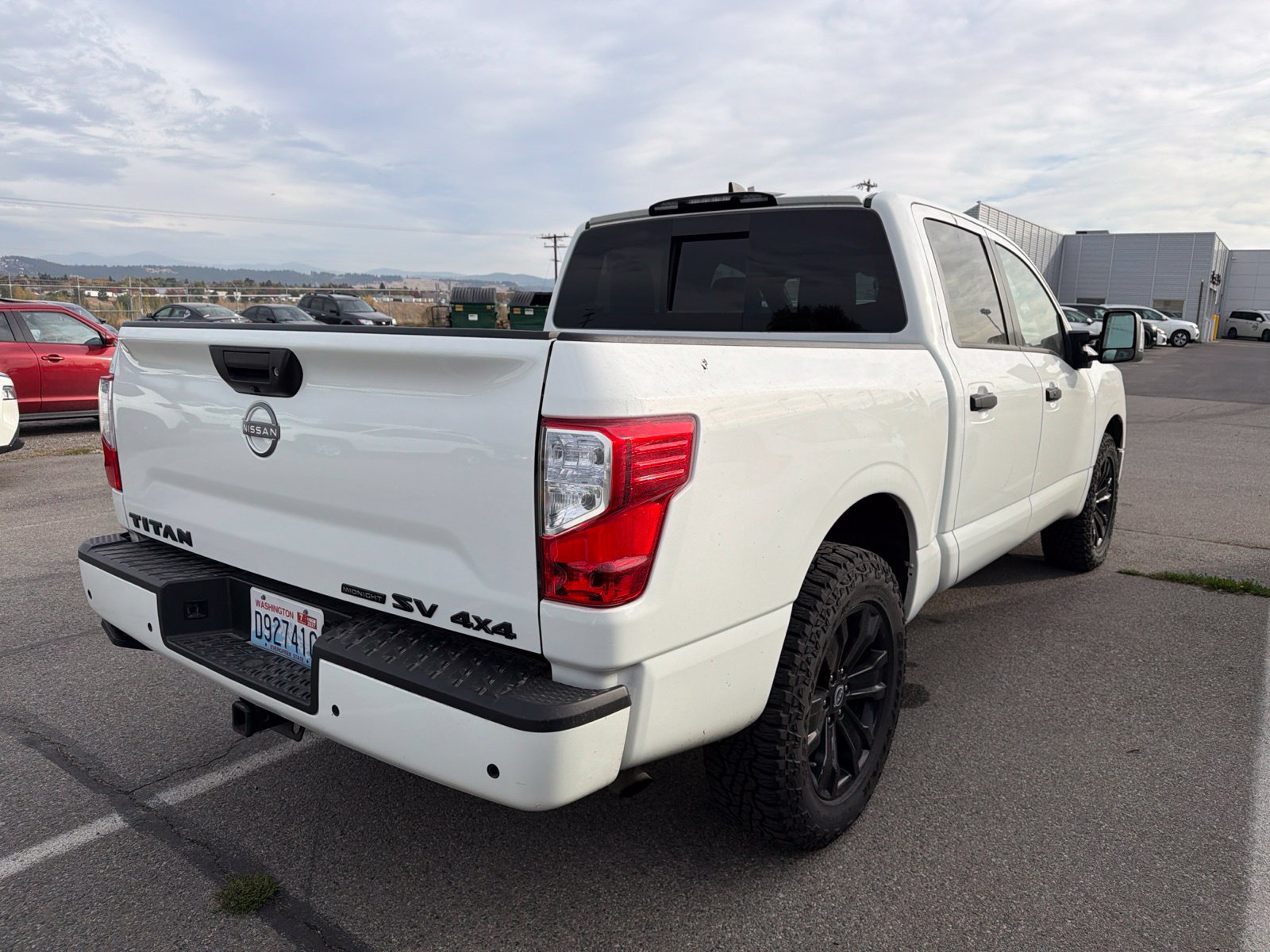 Used 2023 Nissan Titan SV w/ SV Convenience Package AWD/4WD image 5
