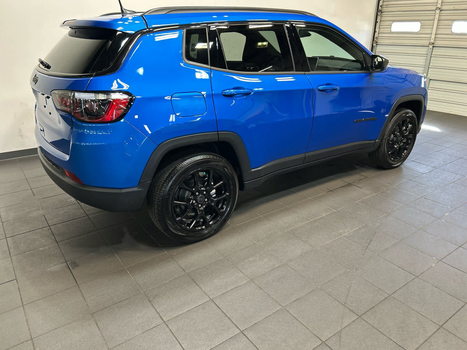 New 2026 Jeep Compass Latitude AWD/4WD image 5