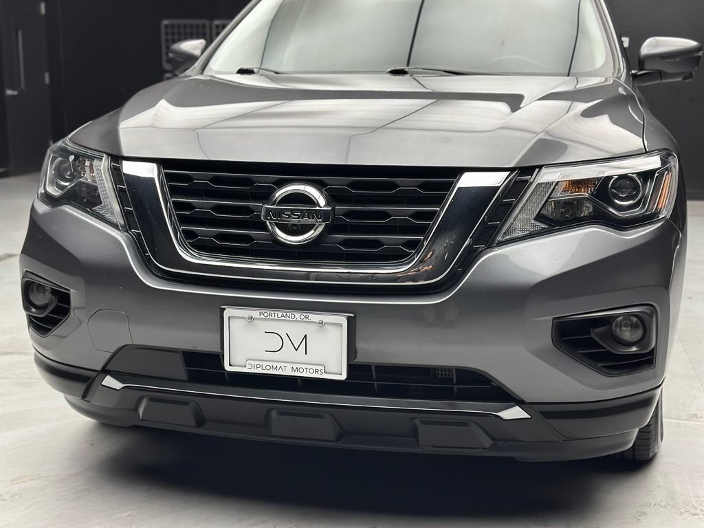 Used 2019 Nissan Pathfinder SL AWD/4WD image 14