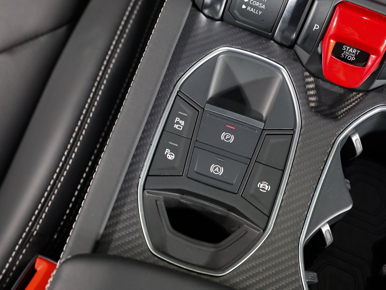 Used 2023 Lamborghini Urus Performante AWD/4WD image 38