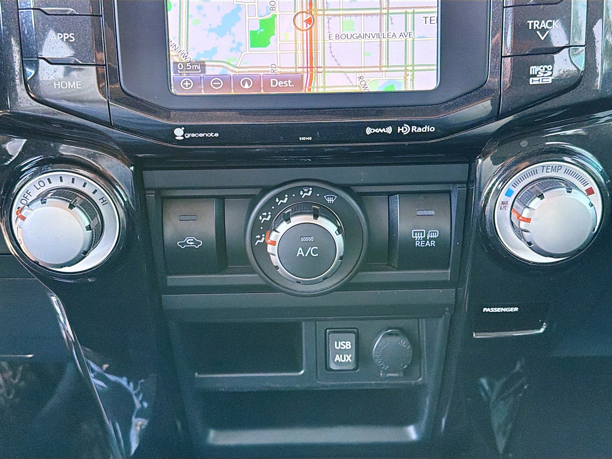 Used 2018 Toyota 4Runner TRD Off-Road Premium w/ Convenience Package AWD/4WD image 31