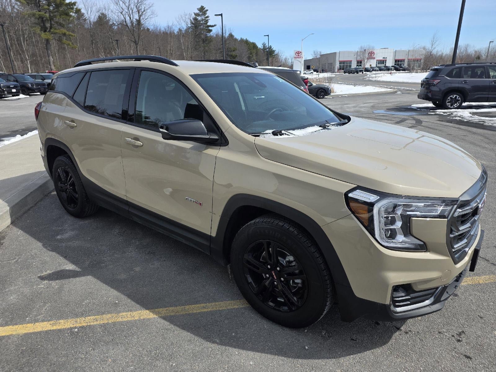 Used 2023 GMC Terrain AT4 image 5