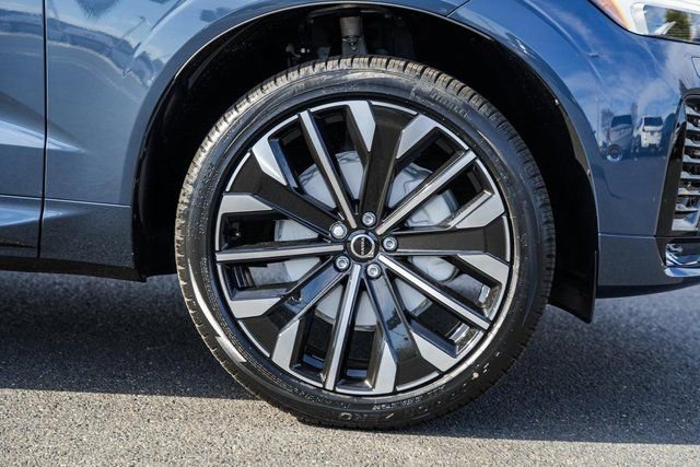 New 2026 Volvo XC60 B5 Ultra w/ Protection Package Premier image 18