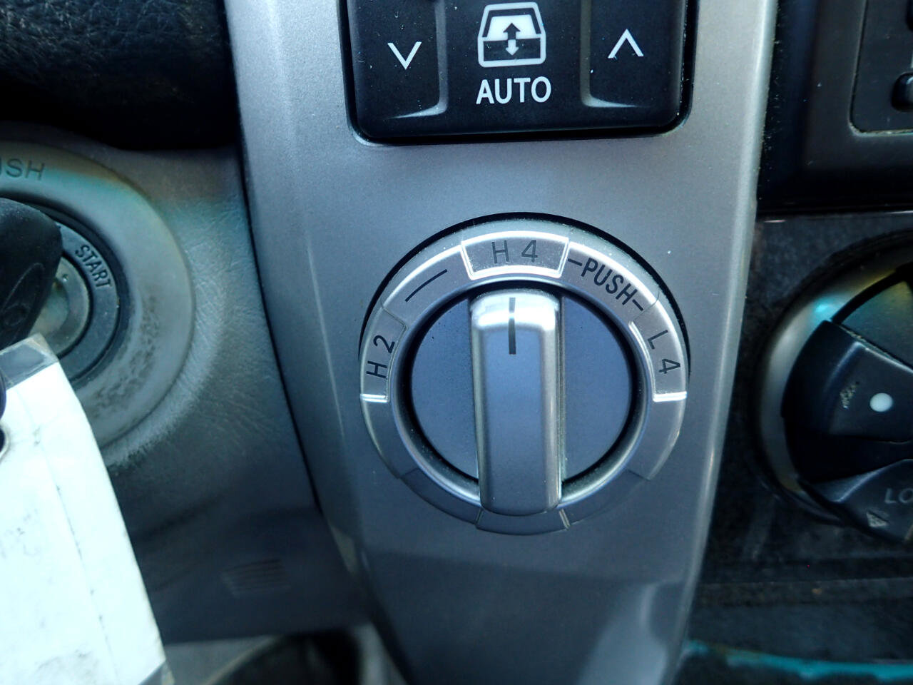 Used 2005 Toyota 4Runner Limited image 21