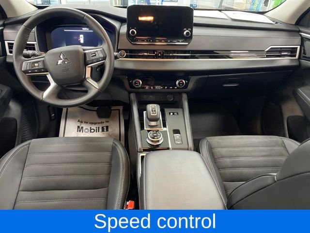 Used 2025 Mitsubishi Outlander Ralliart image 7